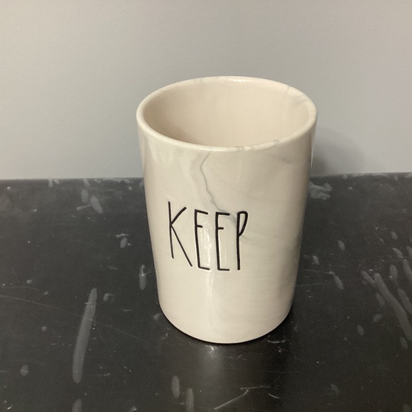 Rae Dunn keep cup - Picture 1 of 1